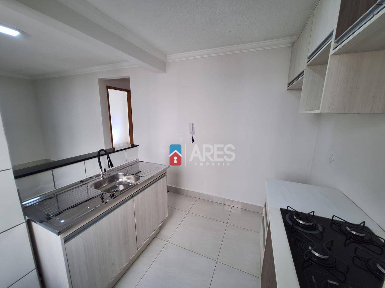 Apartamento à venda com 2 quartos, 45m² - Foto 4