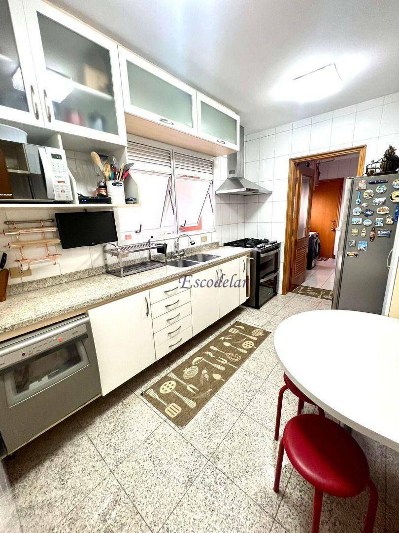 Apartamento à venda com 4 quartos, 144m² - Foto 22