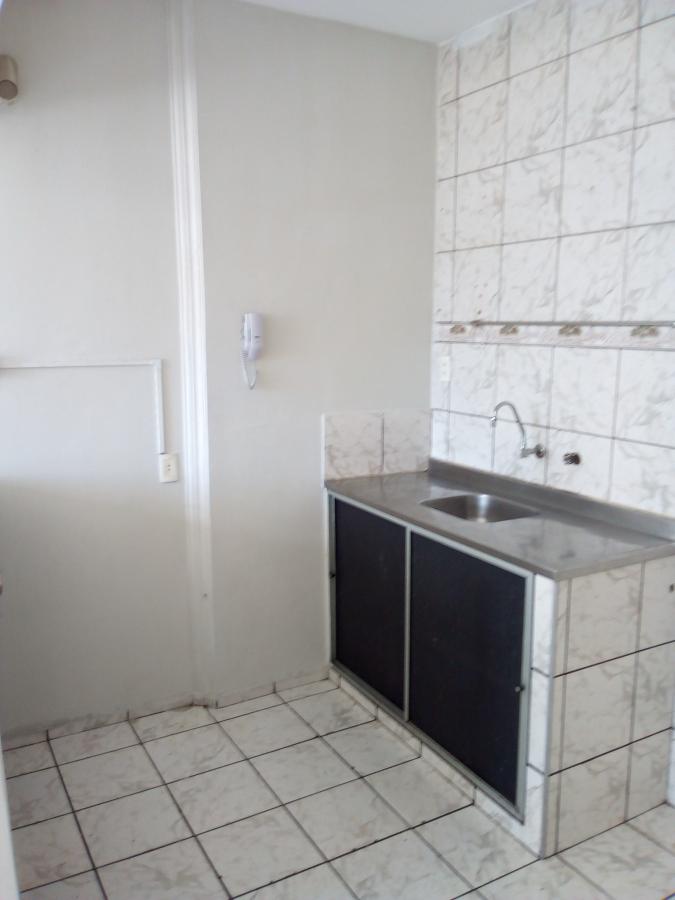 Apartamento para alugar com 3 quartos, 100m² - Foto 8