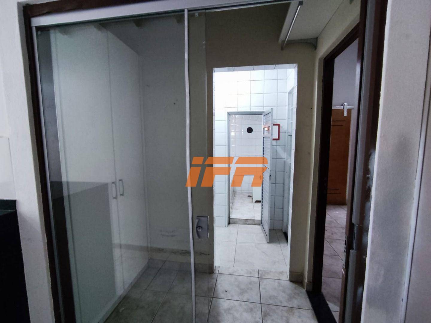 Sobrado à venda e aluguel com 4 quartos, 267m² - Foto 55