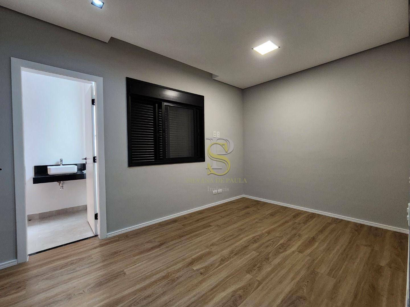 Casa à venda com 3 quartos, 210m² - Foto 18