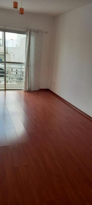 Apartamento à venda com 2 quartos, 73m² - Foto 1