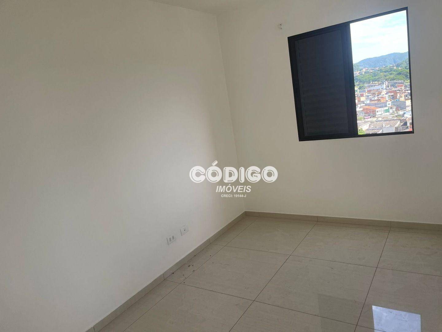 Apartamento à venda com 2 quartos, 60m² - Foto 4