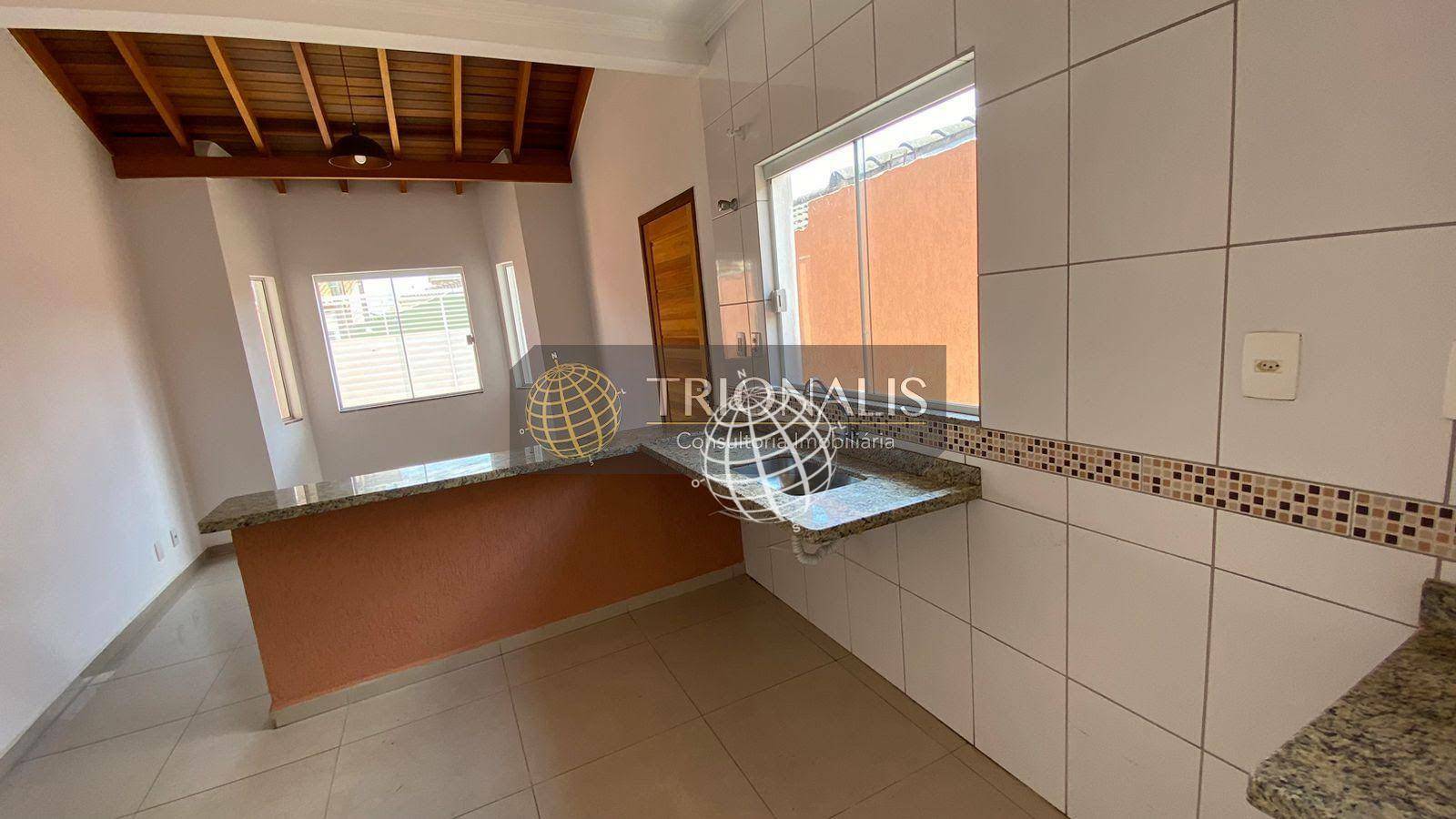 Casa à venda com 2 quartos, 62m² - Foto 10