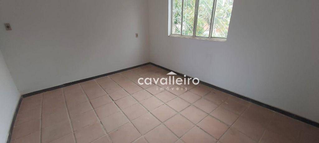 Casa à venda com 6 quartos, 90m² - Foto 21
