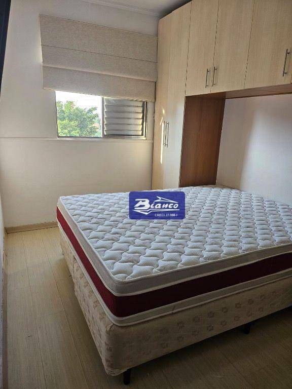 Apartamento à venda com 2 quartos, 62m² - Foto 13