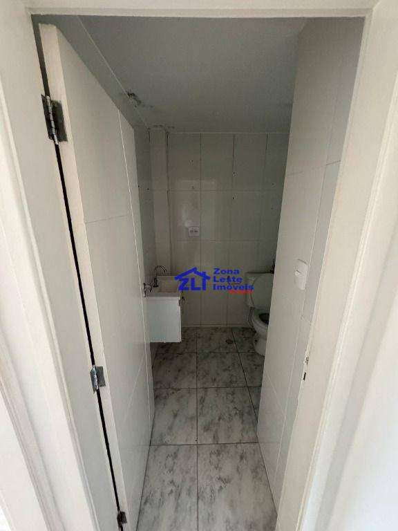 Apartamento à venda com 2 quartos, 44m² - Foto 12