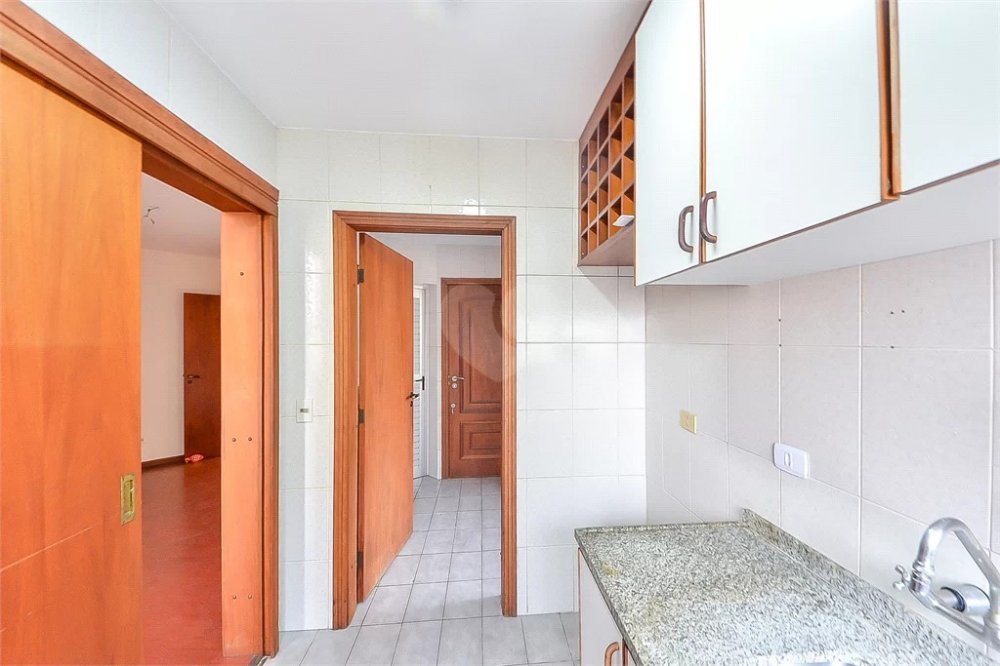 Apartamento à venda com 3 quartos, 98m² - Foto 17