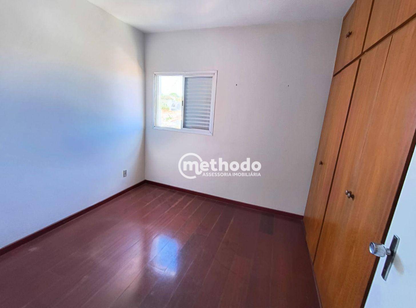 Apartamento à venda com 2 quartos, 70m² - Foto 10