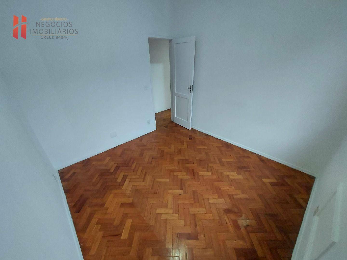 Apartamento à venda com 2 quartos, 62m² - Foto 15