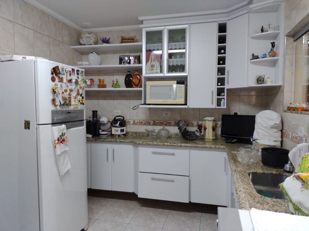 Sobrado à venda e aluguel com 3 quartos, 168m² - Foto 6