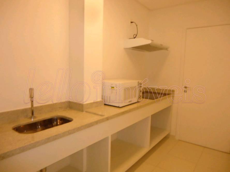 Apartamento para alugar com 2 quartos, 75m² - Foto 26