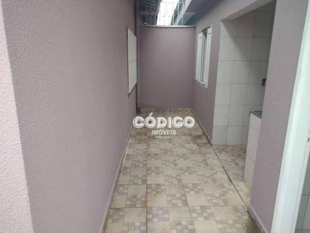 Sobrado à venda com 3 quartos, 200m² - Foto 19