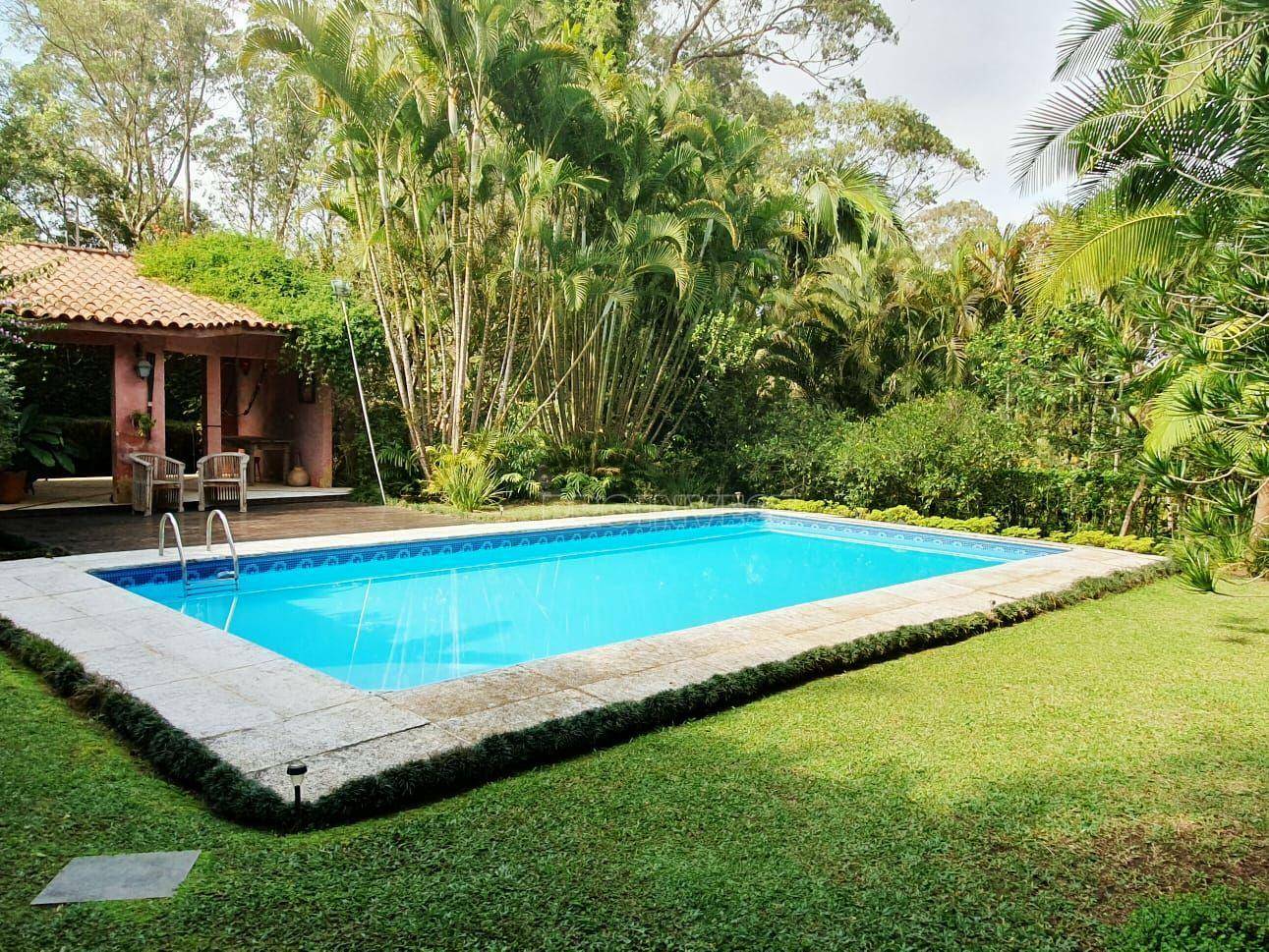 Casa de Condomínio à venda com 4 quartos, 675m² - Foto 1