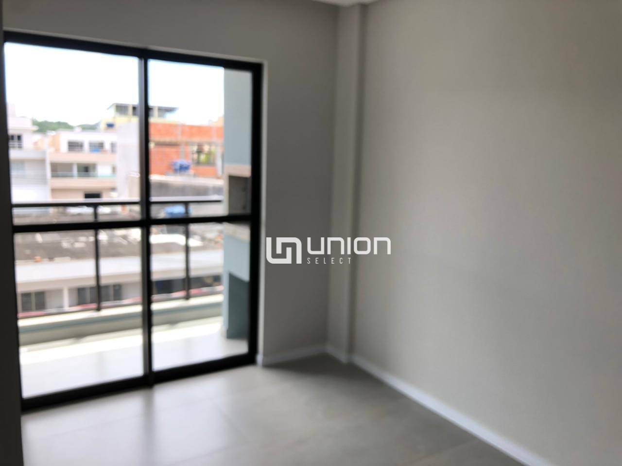 Apartamento à venda com 2 quartos, 84m² - Foto 2