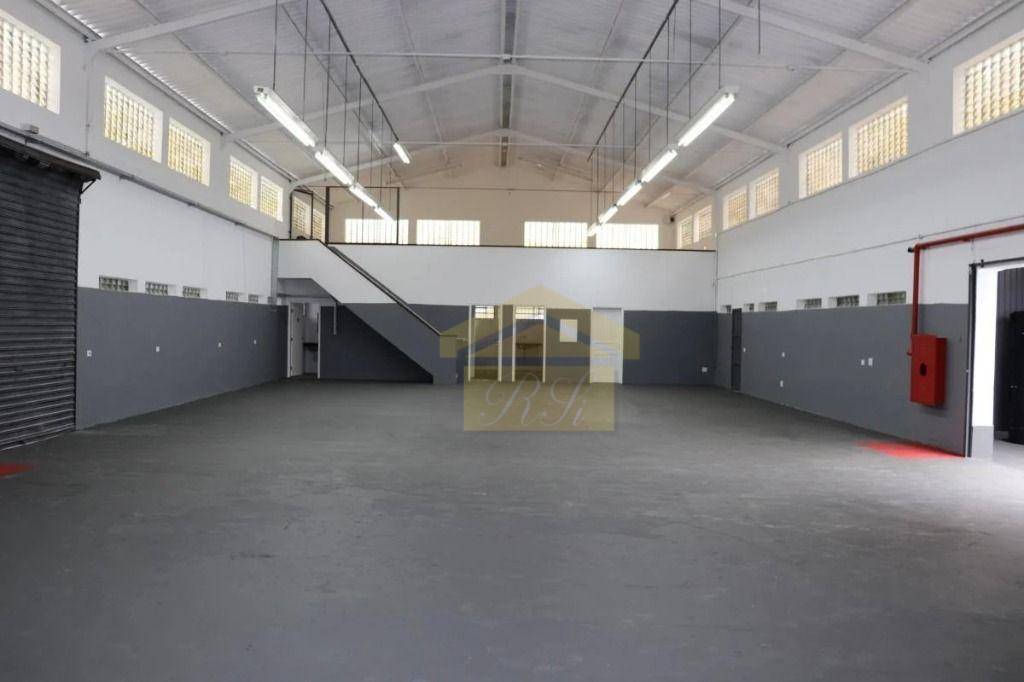 Depósito-Galpão-Armazém para alugar, 758m² - Foto 1