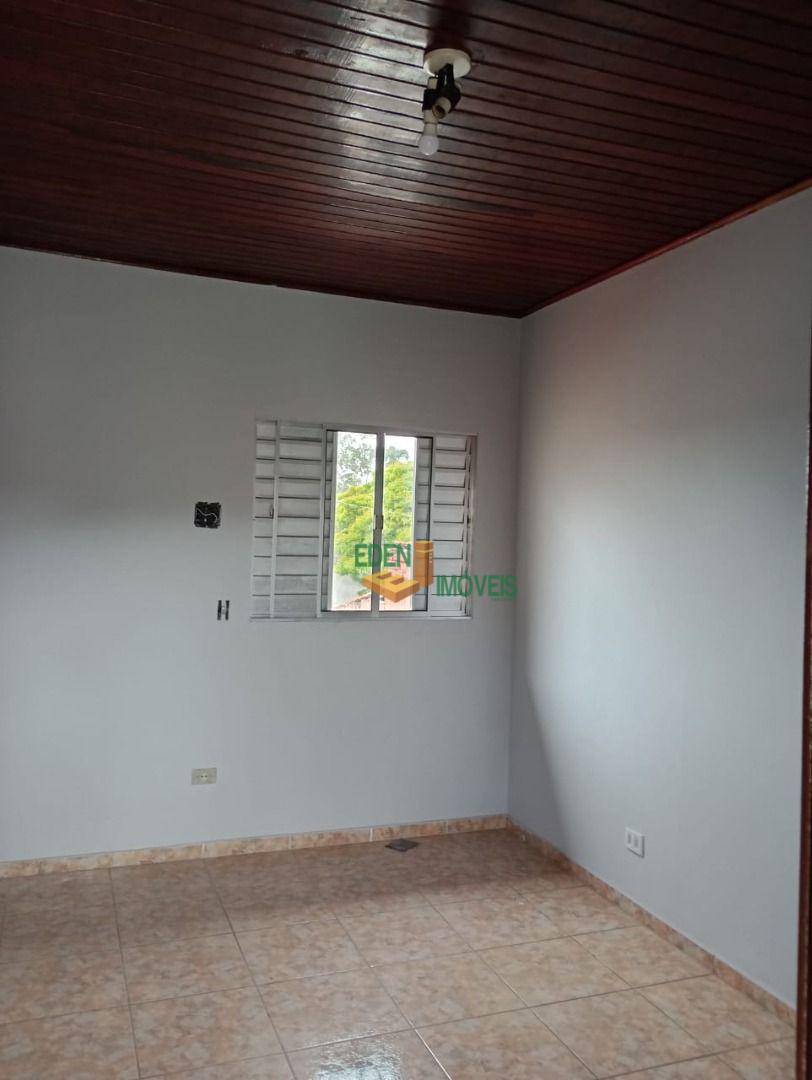 Casa à venda com 4 quartos, 200m² - Foto 15