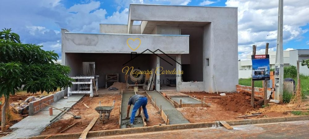 Casa à venda com 4 quartos, 1347m² - Foto 1