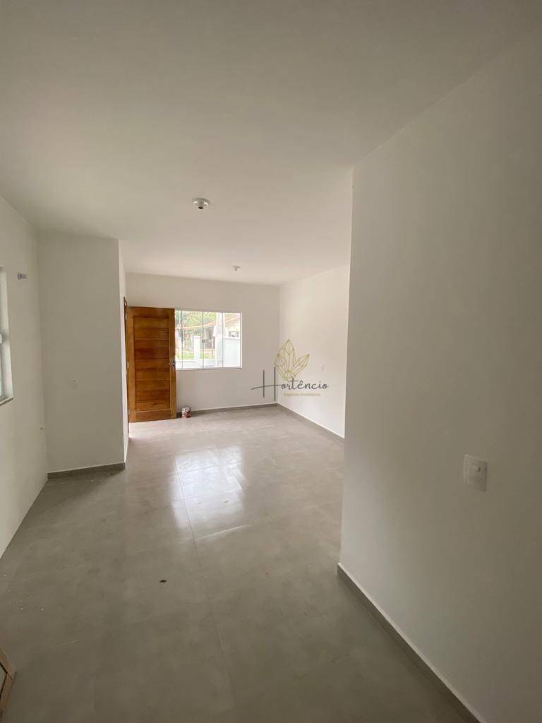 Casa à venda com 2 quartos, 63m² - Foto 10