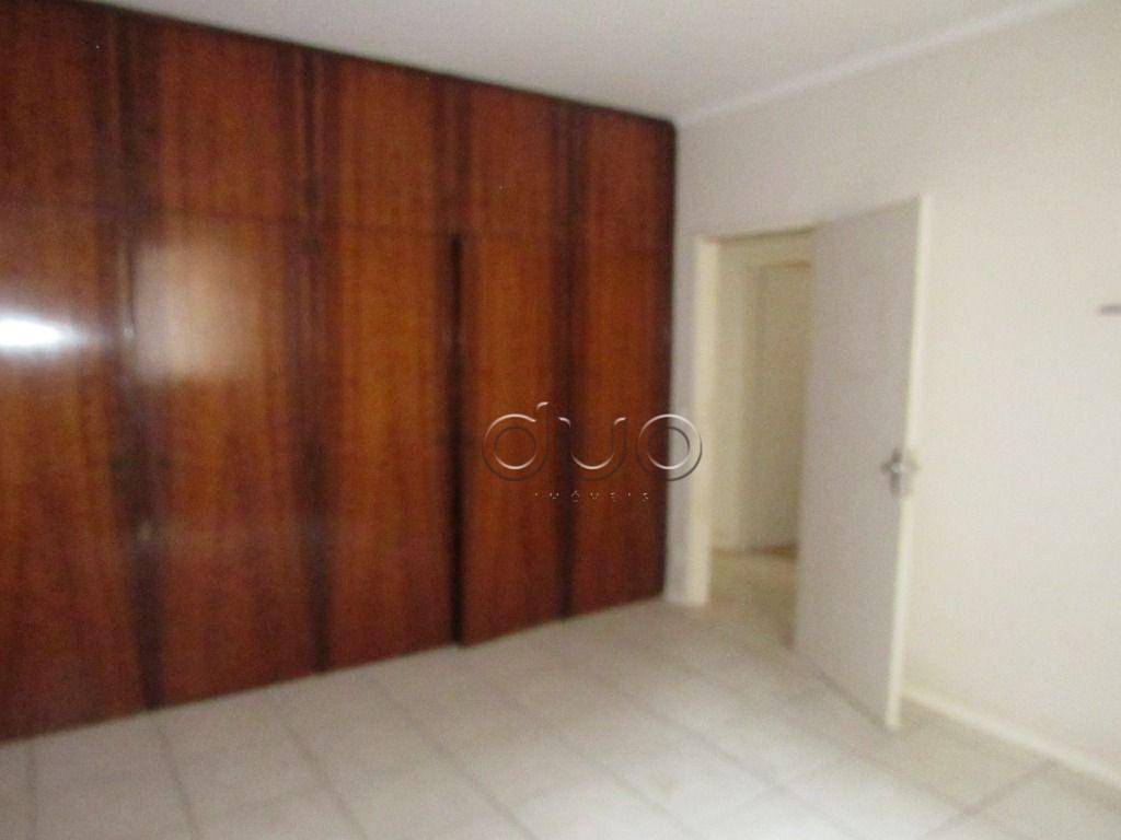 Casa para alugar com 3 quartos, 234m² - Foto 16