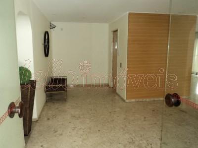 Apartamento para alugar com 3 quartos, 110m² - Foto 13