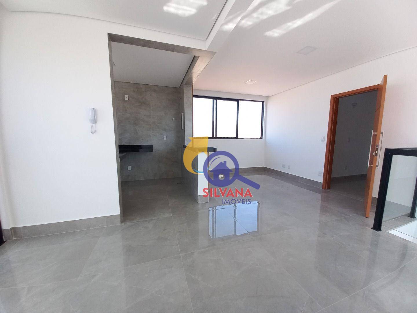 Cobertura à venda com 4 quartos, 230m² - Foto 5