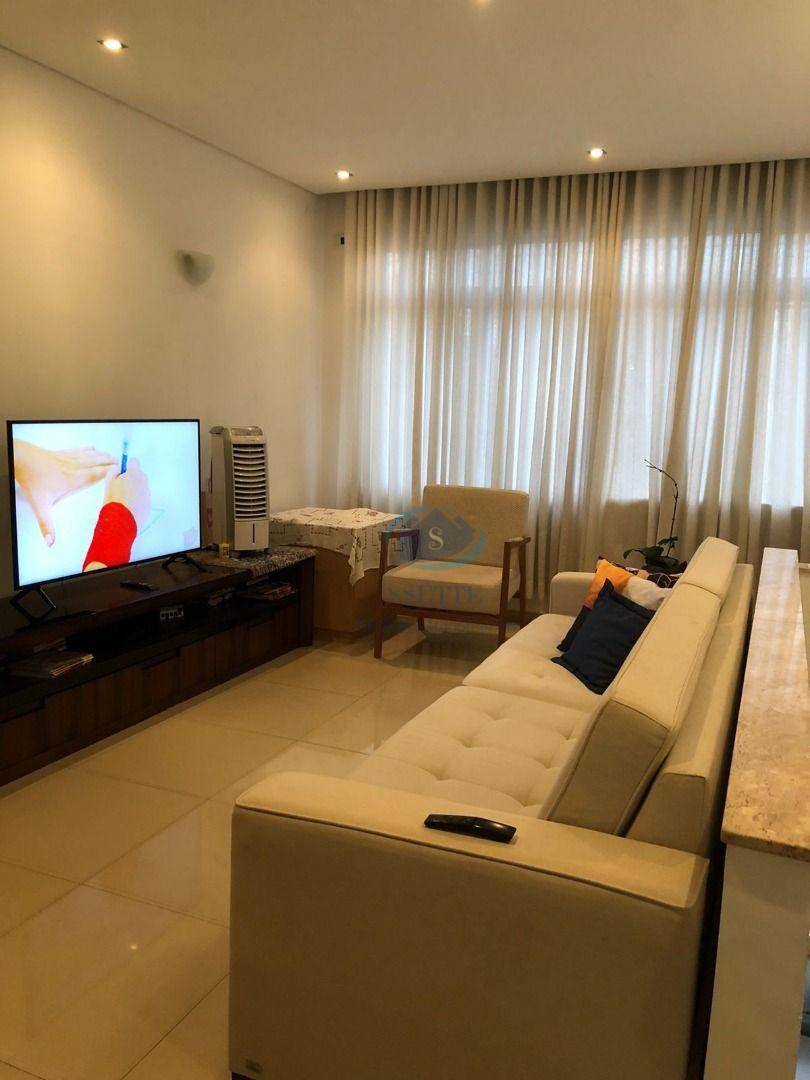 Sobrado à venda com 3 quartos, 150m² - Foto 1