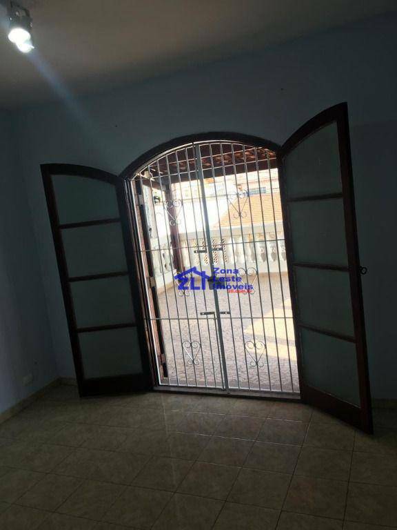 Sobrado à venda com 4 quartos, 100m² - Foto 5