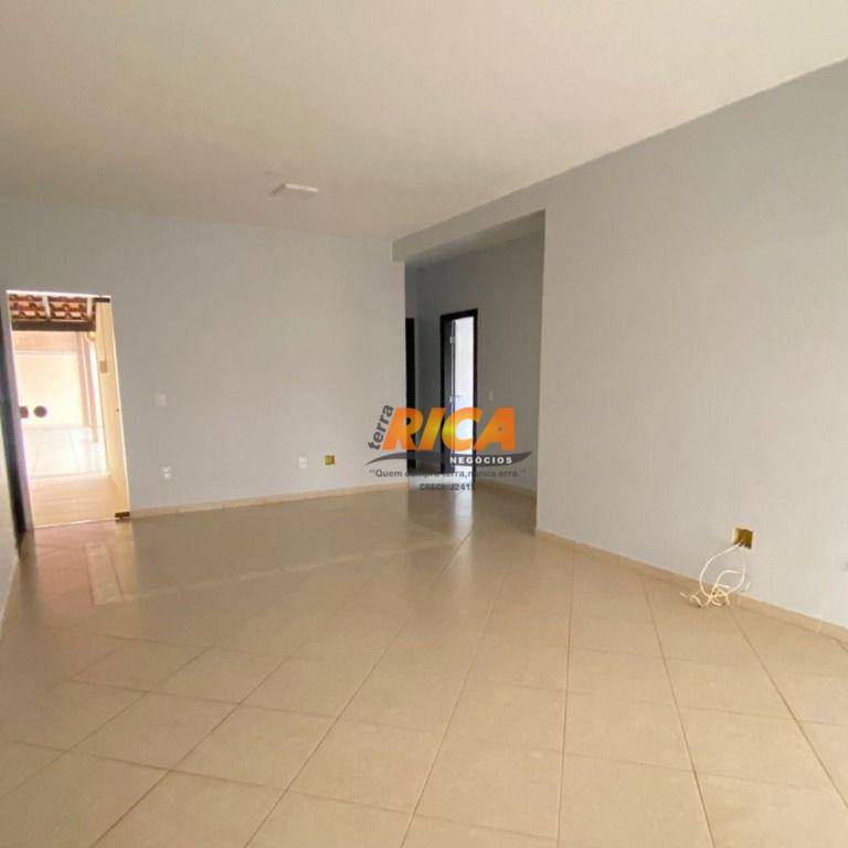 Casa de Condomínio à venda com 4 quartos, 146m² - Foto 3