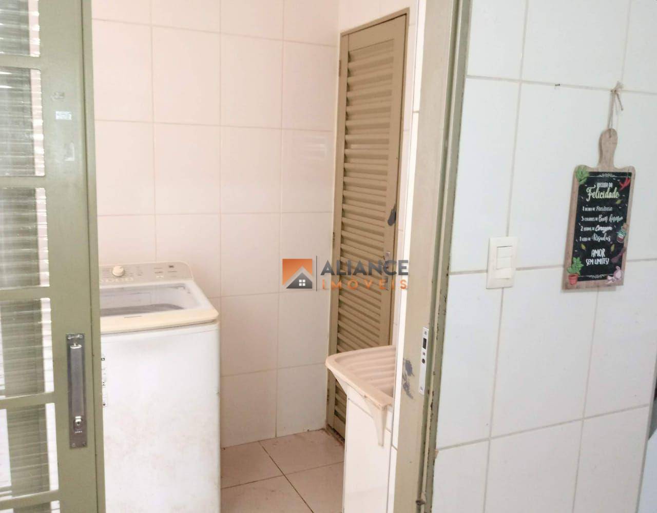 Chácara à venda com 3 quartos, 840M2 - Foto 48