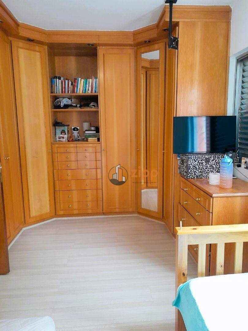 Sobrado à venda com 3 quartos, 300m² - Foto 17