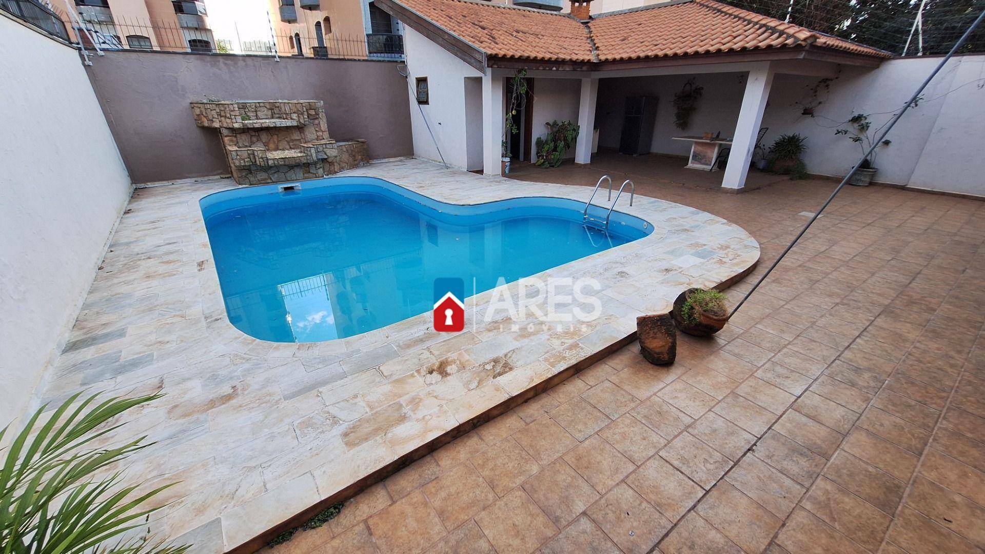 Casa para alugar com 3 quartos, 249m² - Foto 28