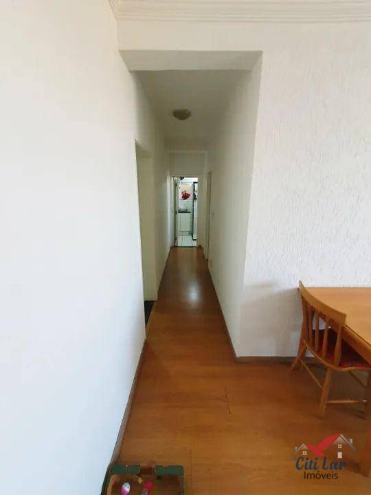 Apartamento à venda com 2 quartos, 76m² - Foto 4