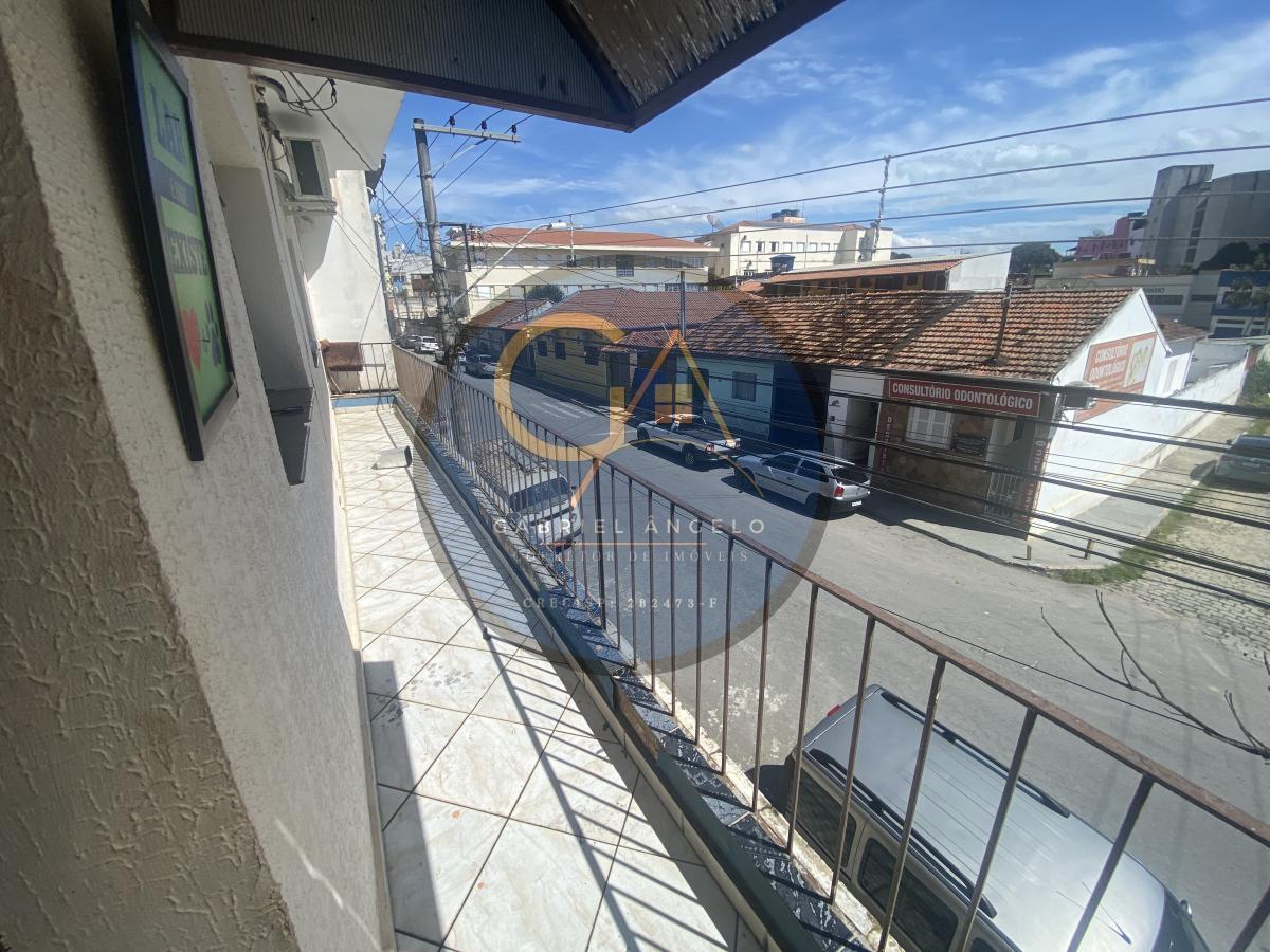 Sobrado à venda com 5 quartos, 100m² - Foto 2