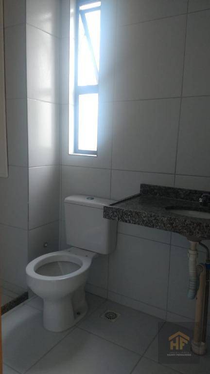 Apartamento à venda com 2 quartos, 66m² - Foto 5