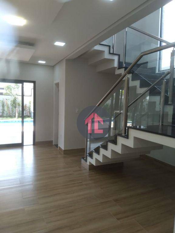 Casa de Condomínio à venda com 4 quartos, 242m² - Foto 9