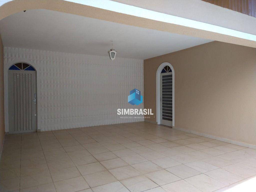 Casa à venda com 3 quartos, 194m² - Foto 2