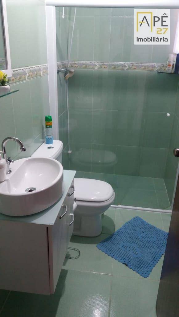 Casa à venda com 5 quartos, 200m² - Foto 27