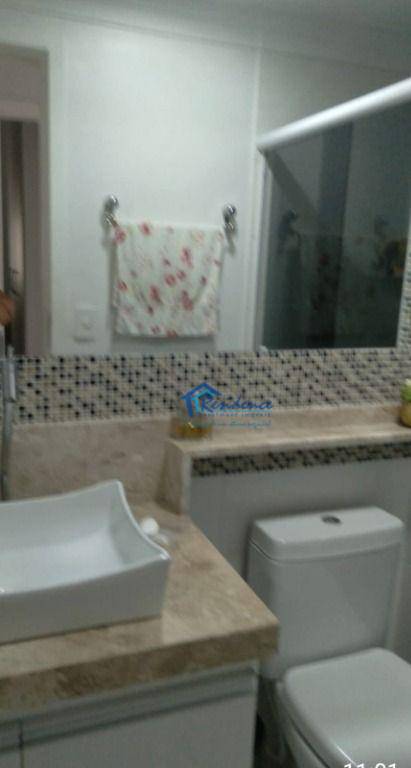 Apartamento para alugar com 3 quartos, 74m² - Foto 18