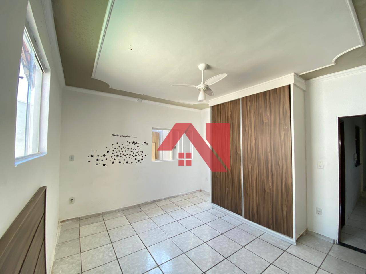 Casa à venda com 2 quartos, 180m² - Foto 14