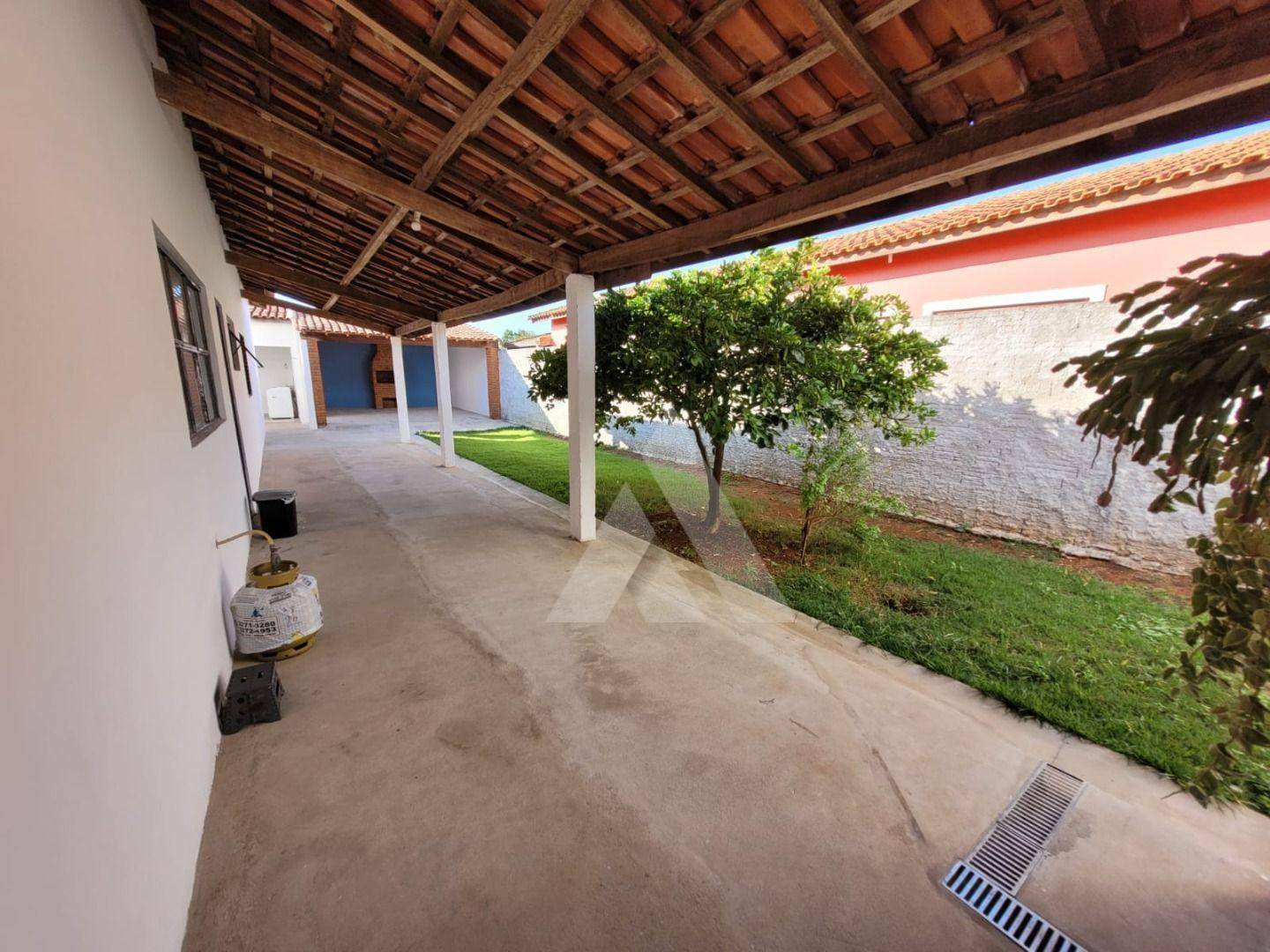 Casa à venda com 4 quartos, 260m² - Foto 27