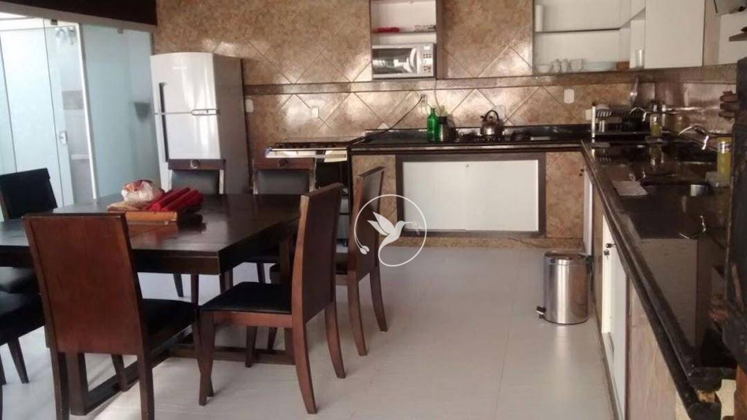 Casa à venda com 6 quartos, 560m² - Foto 18