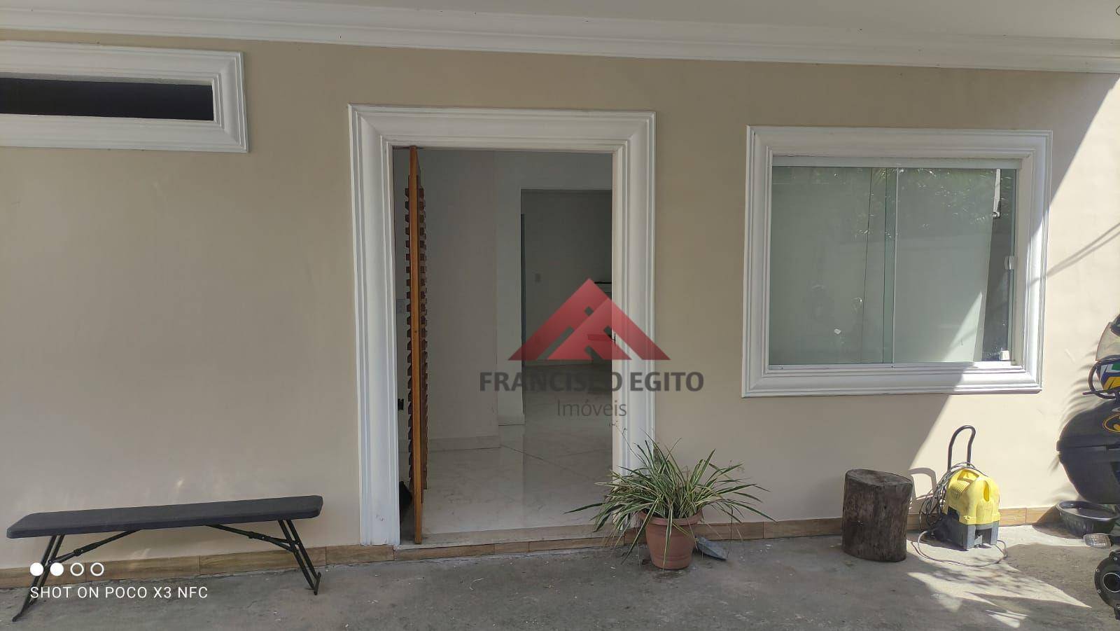 Casa para alugar com 3 quartos, 420m² - Foto 10