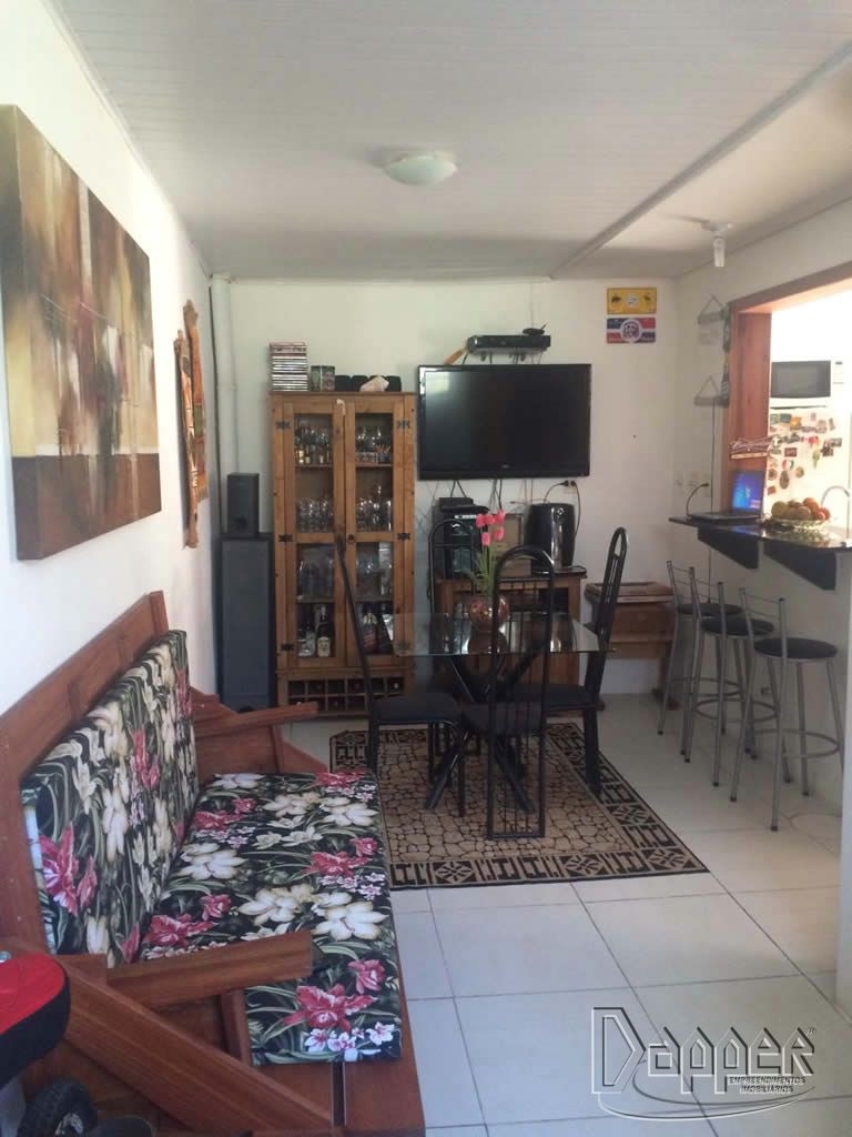 Casa à venda com 3 quartos, 98m² - Foto 9