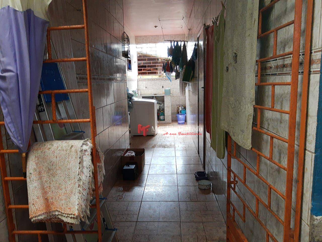 Casa à venda com 3 quartos, 200m² - Foto 8