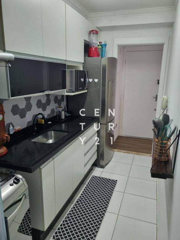 Apartamento à venda com 2 quartos, 43m² - Foto 4