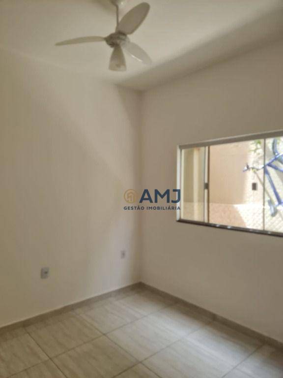 Casa à venda com 3 quartos, 161m² - Foto 14