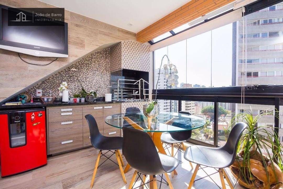 Apartamento à venda com 3 quartos, 184m² - Foto 2