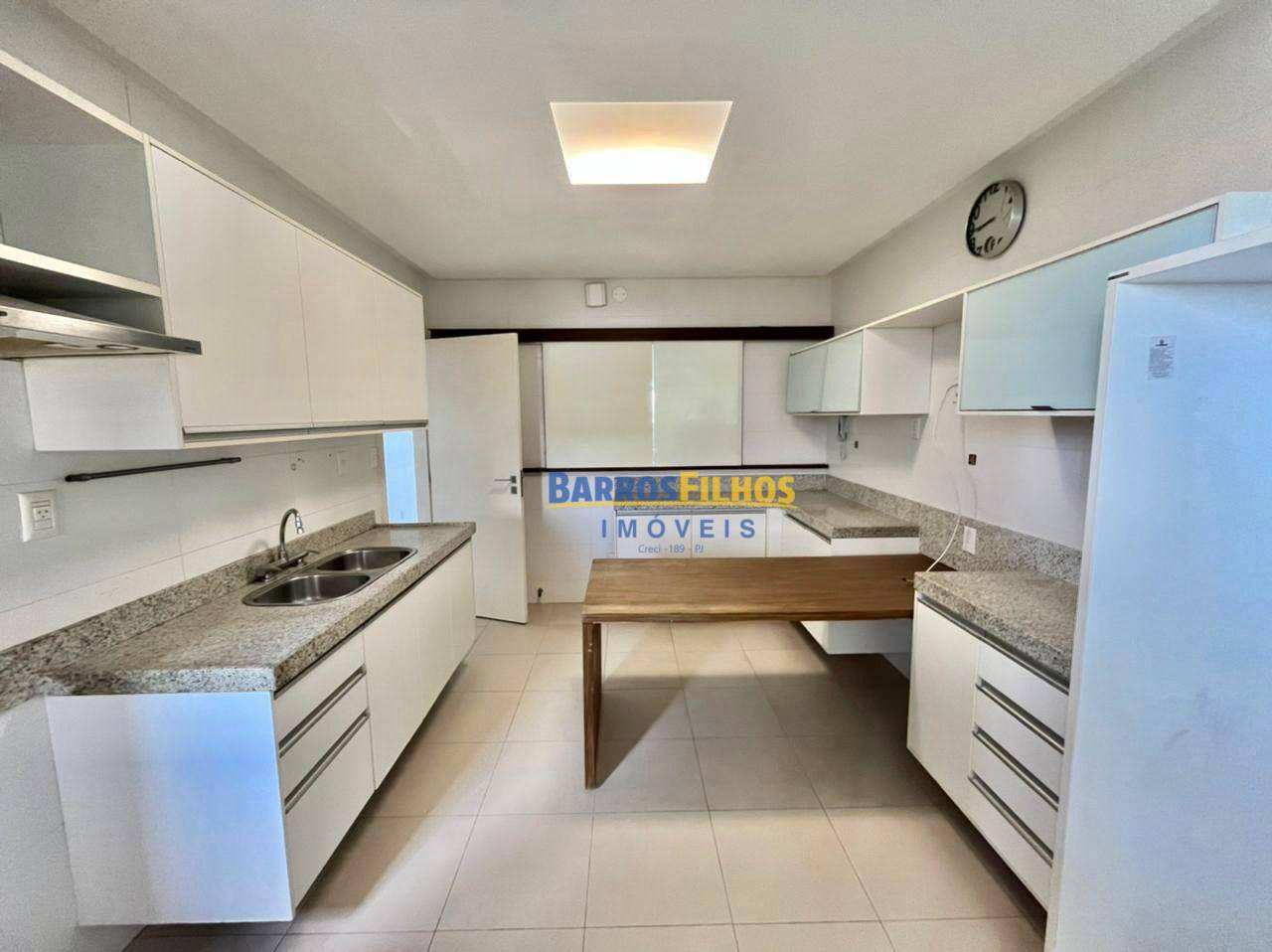 Apartamento à venda com 3 quartos, 160m² - Foto 21