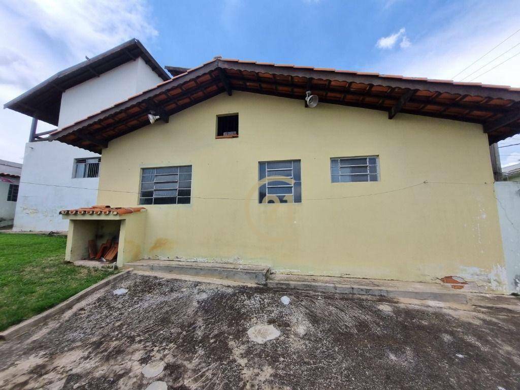 Casa à venda com 3 quartos, 352m² - Foto 19